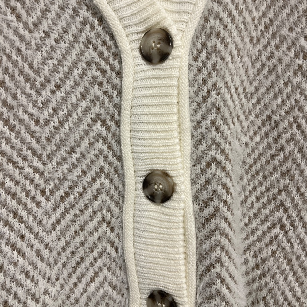 Cardigan - Picture 3 of 4